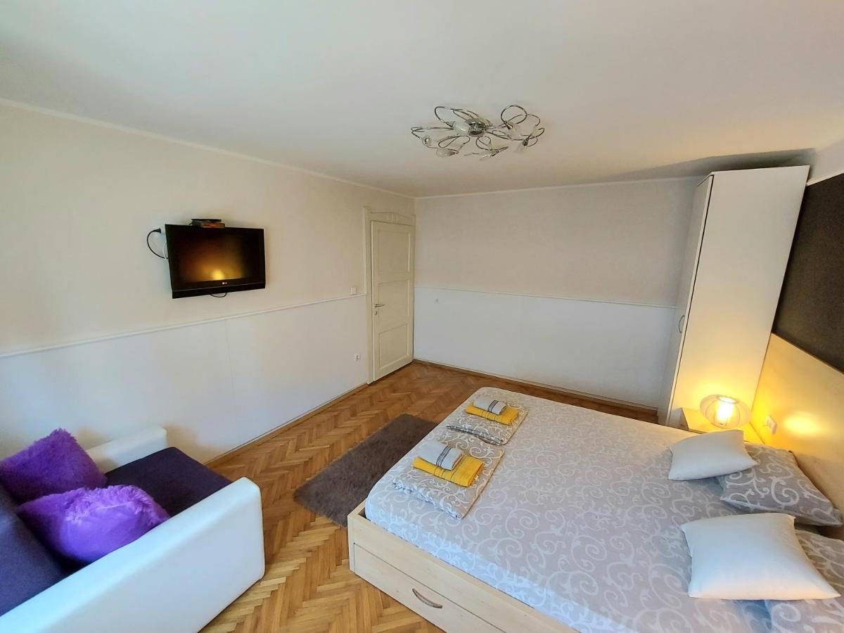 Central Apartment With Garage 노비사드 외부 사진
