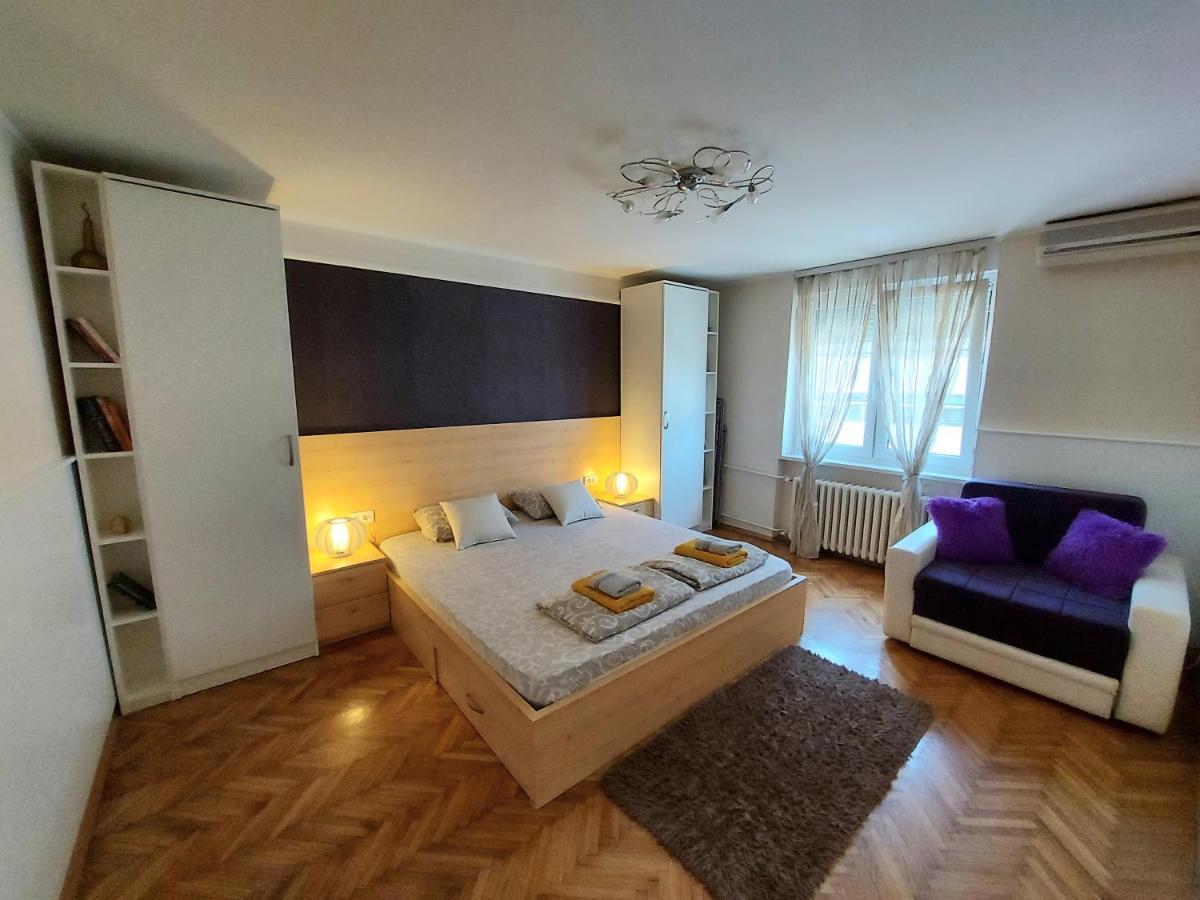 Central Apartment With Garage 노비사드 외부 사진