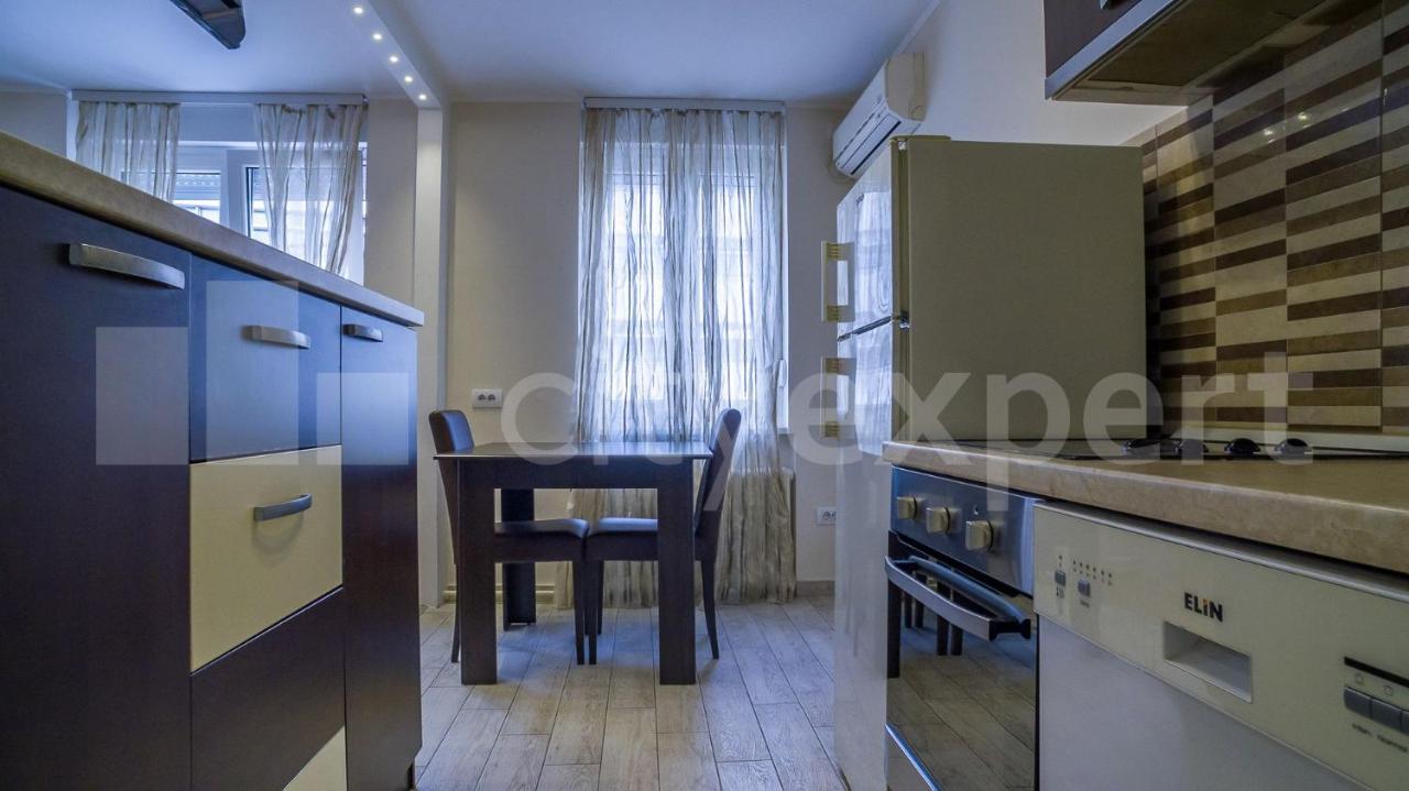 Central Apartment With Garage 노비사드 외부 사진